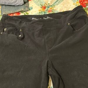 Kim gravel plus black jeans, great condition